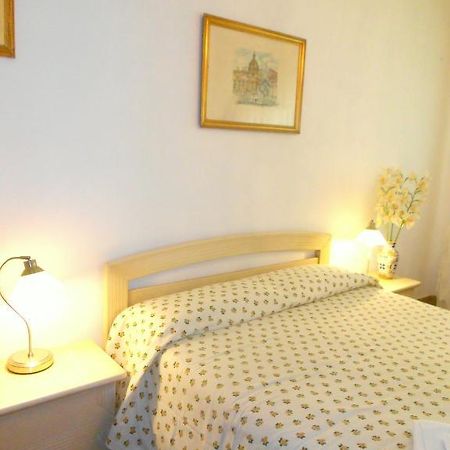 A Casa Chiecchi B&B Rome Luaran gambar