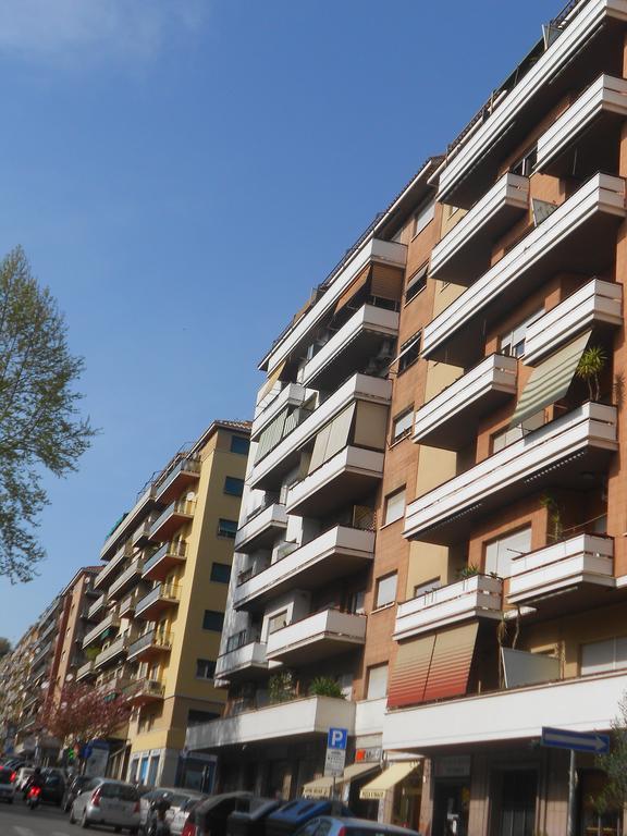 A Casa Chiecchi B&B Rome Luaran gambar