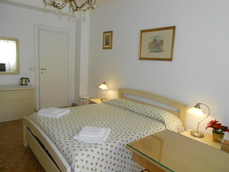 A Casa Chiecchi B&B Rome Luaran gambar