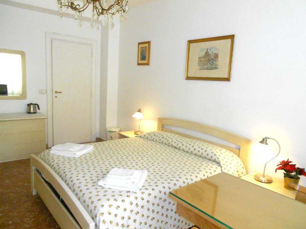 A Casa Chiecchi B&B Rome Luaran gambar