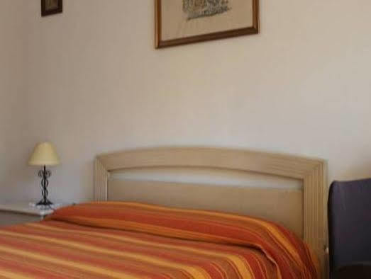 A Casa Chiecchi B&B Rome Luaran gambar